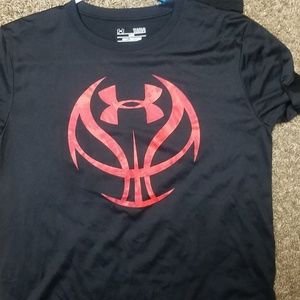 Black Under Armour shirt